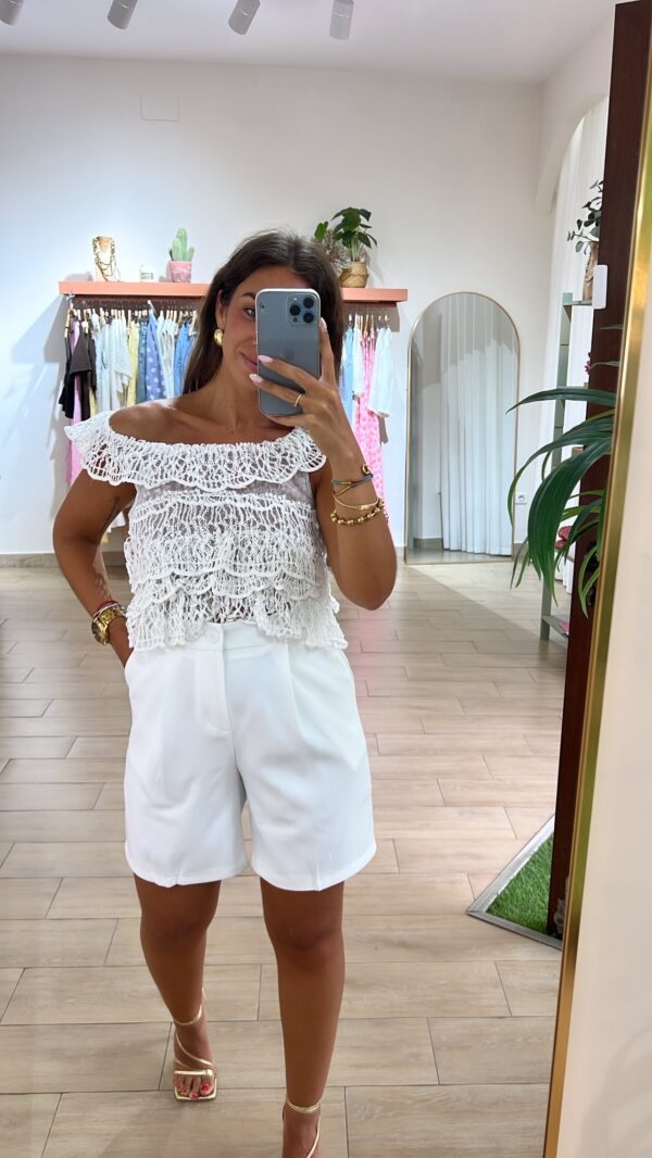 Short blanco