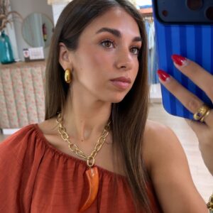 Collar cuerno